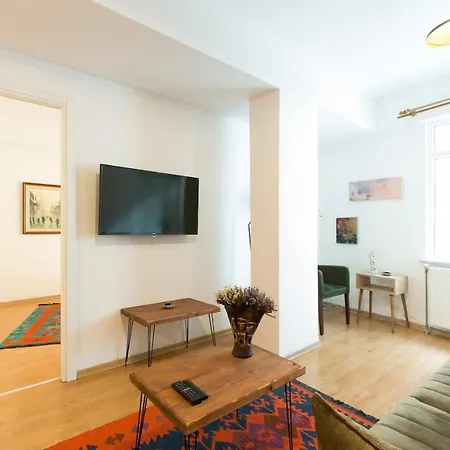 Daire Classical Modern In Taksım&istiklal *