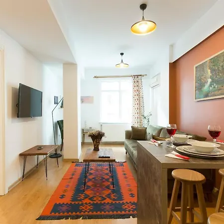 Daire Classical Modern In Taksım&istiklal *