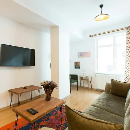 Daire Classical Modern In Taksım&istiklal *